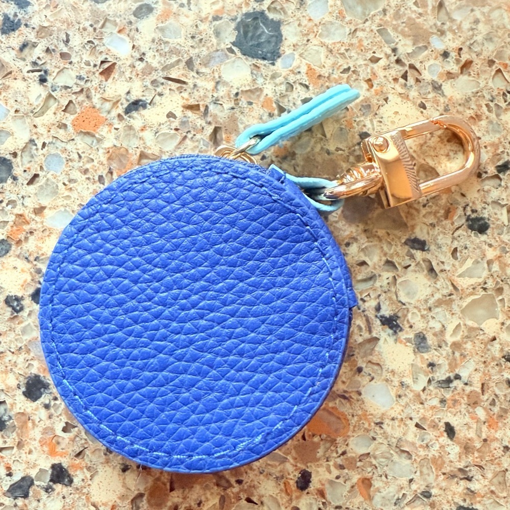 Blueberry Keychain Coin Holder Purse - Picture 2 of 2